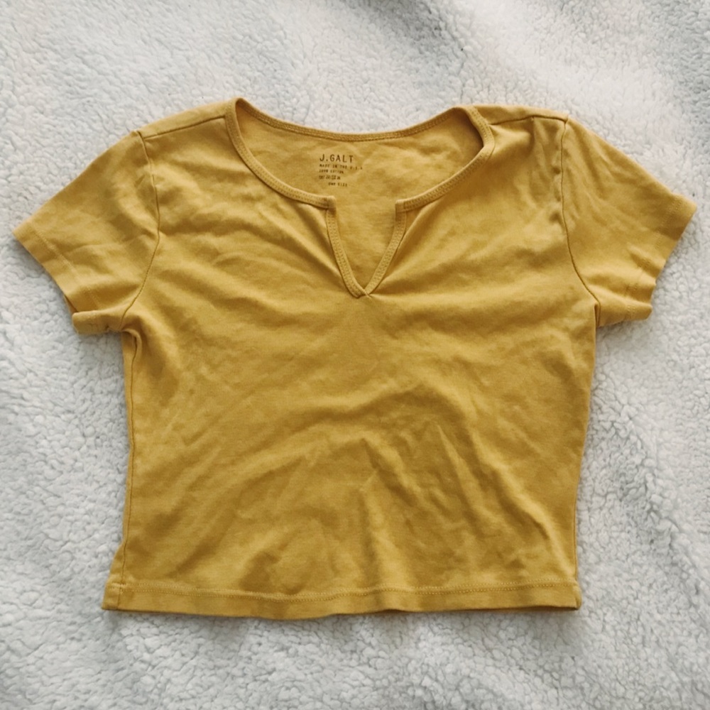 ❗️SOLD❗️NWOT Brandy Melville Mustard V Neck Top